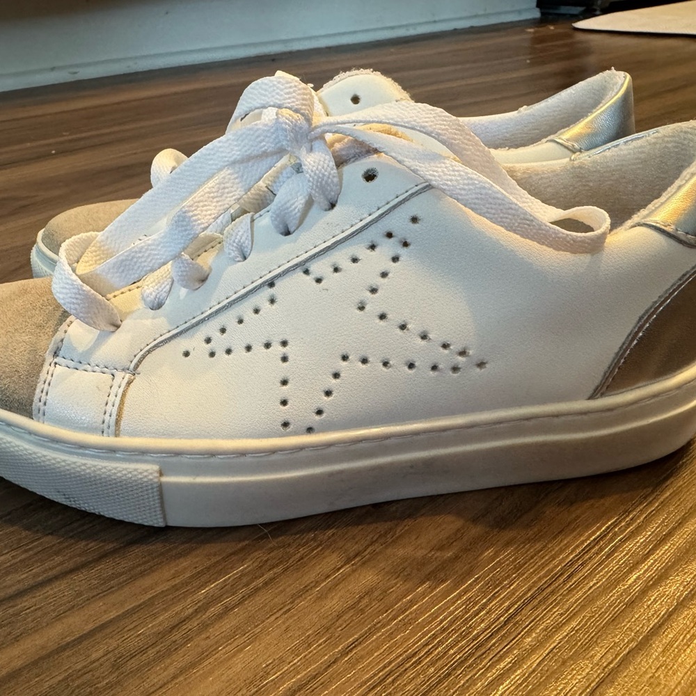 Steve Madden Silver Star Sneakers
